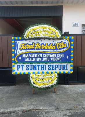 Papan Bunga Duka di Margo Mulyo