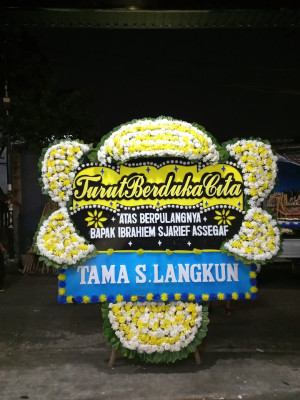 Papan Bunga Duka di Margo Mulyo